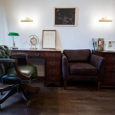 Luxury Designer Period In Old Town By The Presidential Palace Apartment Bratislava
