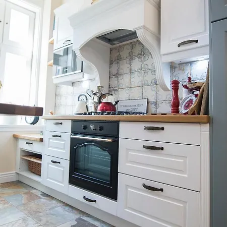 Luxury Designer Period In Old Town By The Presidential Palace Bratislava