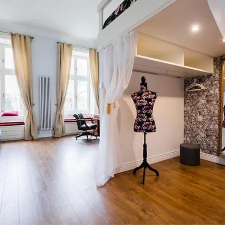 Apartment Luxury Designer Period In Old Town By The Presidential Palace Pressburg