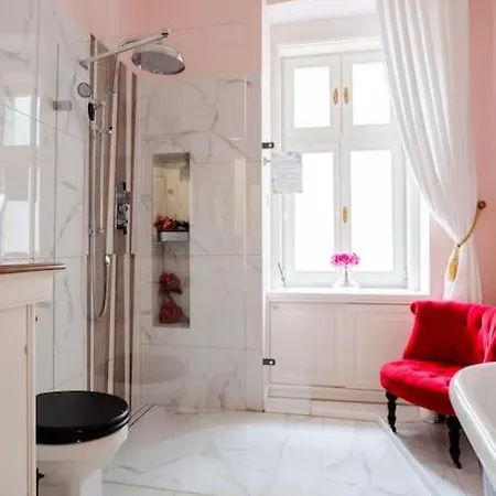 Apartment Luxury Designer Period In Old Town By The Presidential Palace