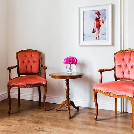 شقة Luxury Designer Period In Old Town By The Presidential Palace *