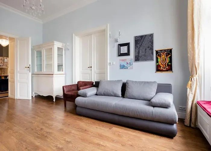Luxury Designer Period In Old Town By The Presidential Palace Bratislava