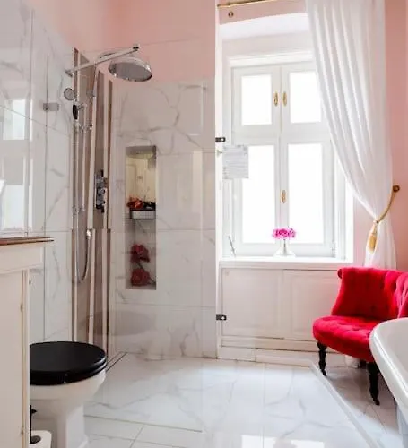 Apartament Luxury Designer Period In Old Town By The Presidential Palace