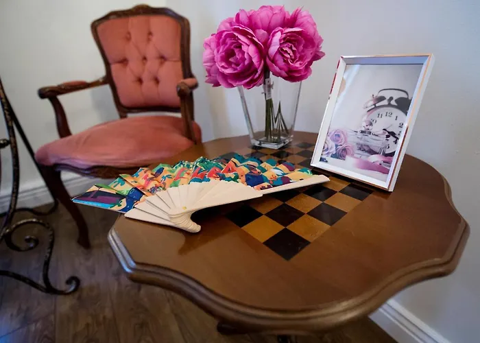 Luxury Designer Period In Old Town By The Presidential Palace * ブラチスラヴァ